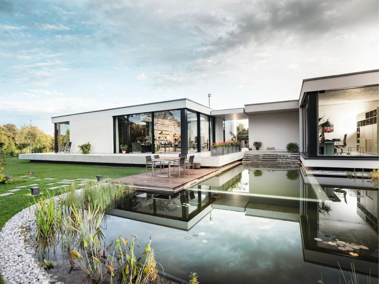 Schüco Kunststoff-Fenster LivIng 82 MD weiß